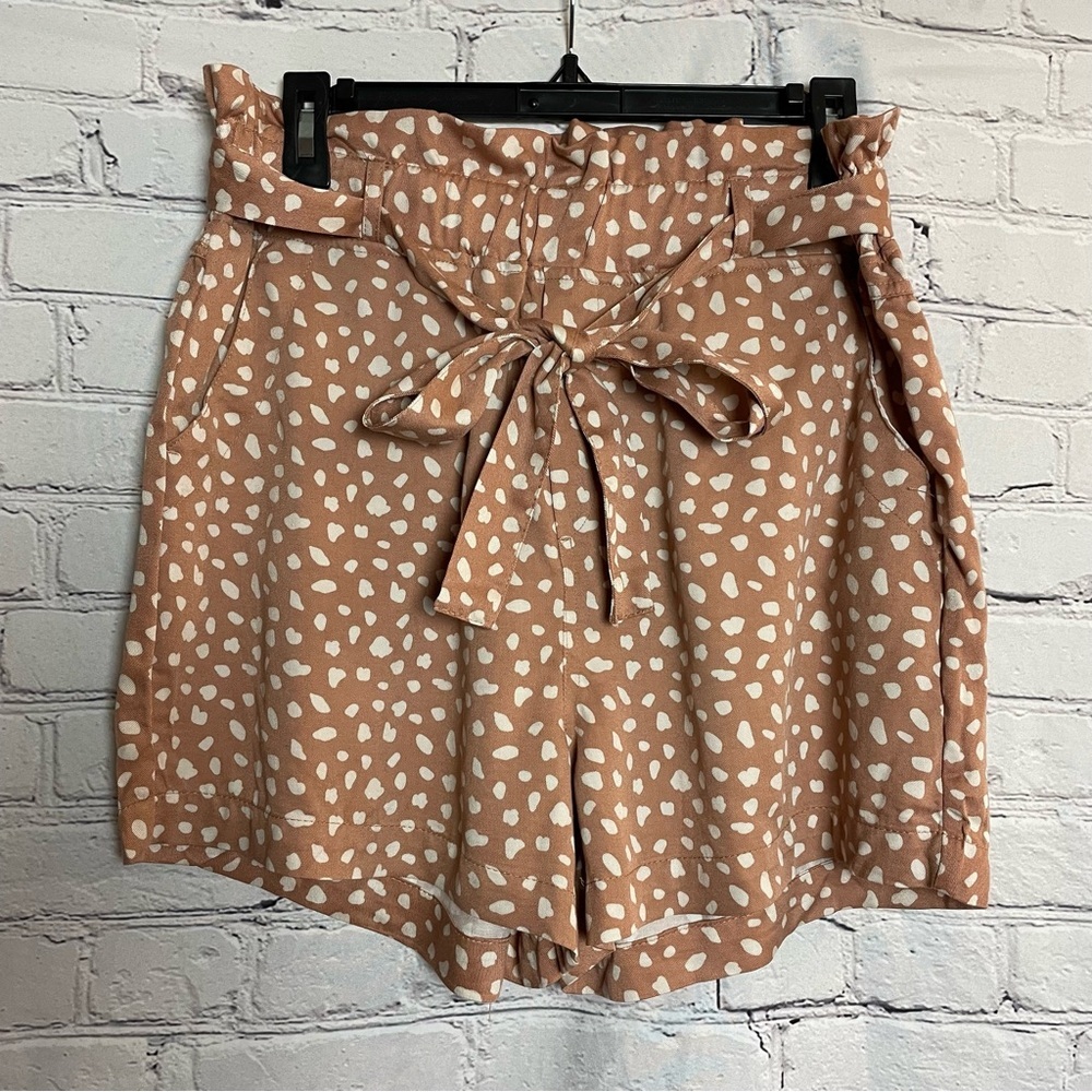 Thread & Supply Tan and White High Waist Paperbag Shorts